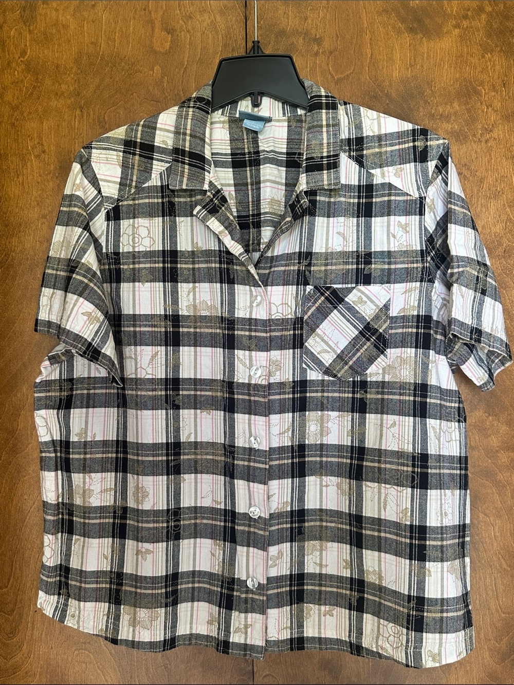 Classic Elements Cotton Black and White Plaid Short-Sleeve Button-Down Shirt